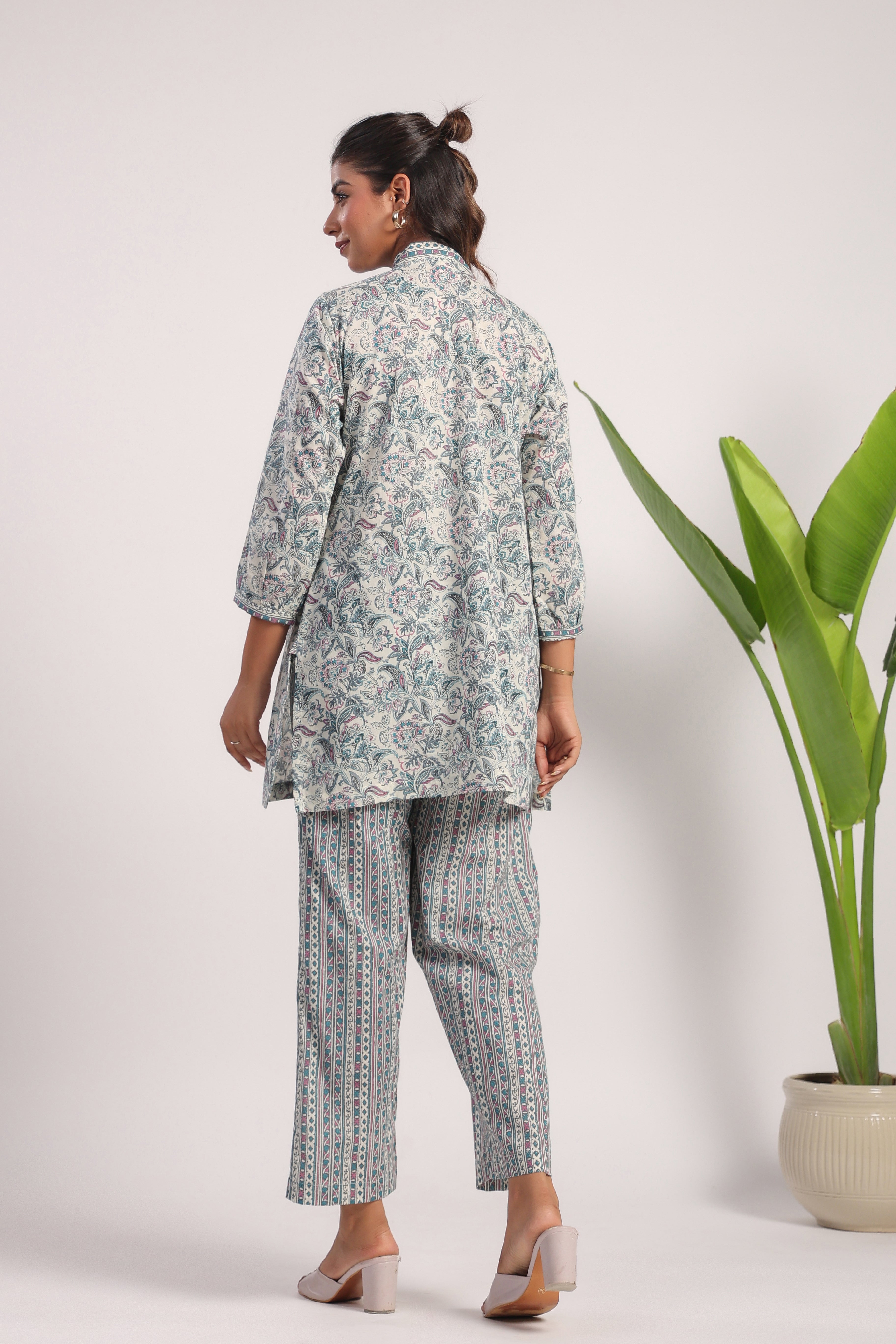 Sea green cotton nightsuit